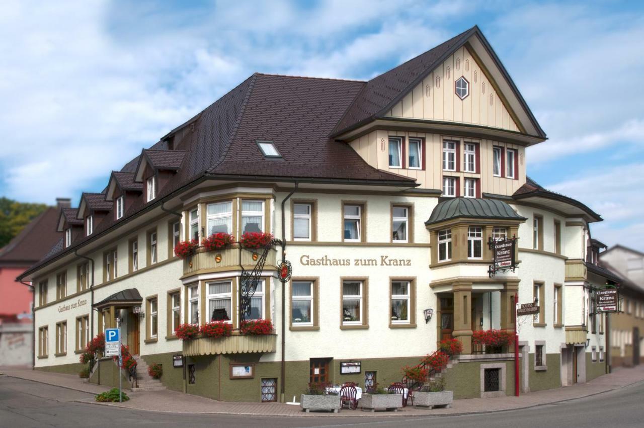 Gasthaus Kranz Bonndorf ภายนอก รูปภาพ
